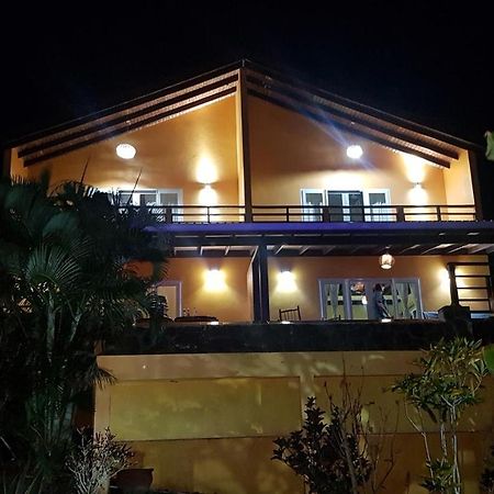 Kaye Mango Villa ซูฟริแยร์ ภายนอก รูปภาพ